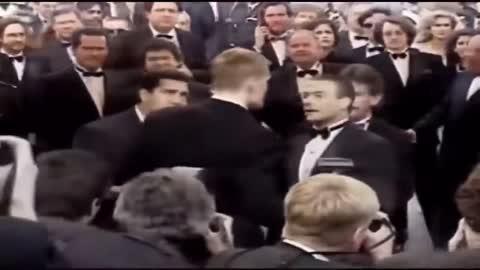 Jean-Claude Van Damme vs. Dolph Lundgren [Cannes, 1992]