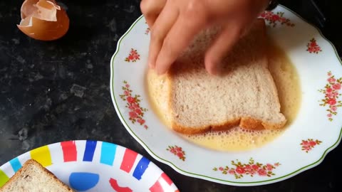 how to cook toasted bread with egg