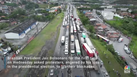 Bolsonaro diz a manifestantes para levantar bloqueios