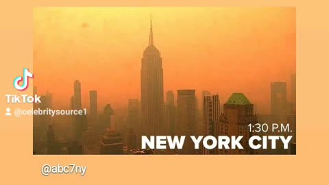 New york cover city by hazy and smog very bad your health