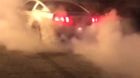 V6 mustang gone wild on burnout