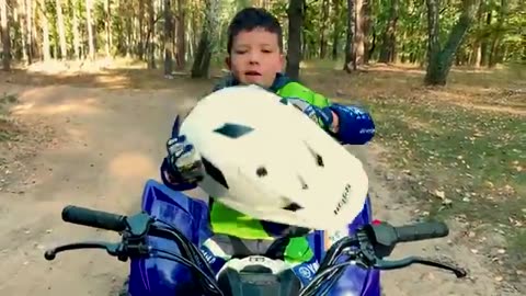 Den y las mejores Aventuras en Coches y Motos para niños_(360P)