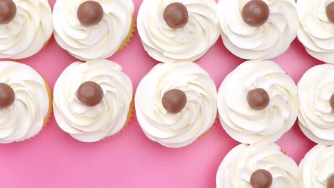 #shorts Awesome Chocolate Cupcake Decorating Idea