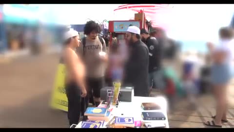 Jewish Satanist Heckler tries to Stop the Dawah