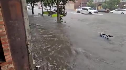 NYC has started flooding and the rain has no signs of letting up