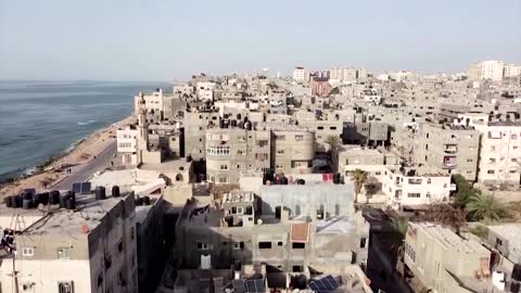 Gazans take Hebrew classes to get Israeli permits