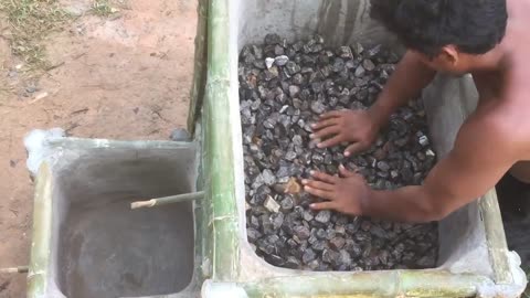 Make Water filter in the forest by ancient skill ( wells bamboo )