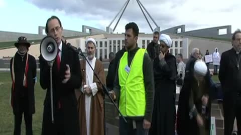 Prof. Ben Saul addresses the 'Save the Sheikh' Canberra Rally