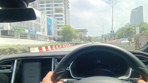 Test Drive Tesla
