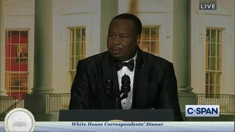 Roy Wood Jr. Defends Drag Queens And Mocks School Shootings At WHCD