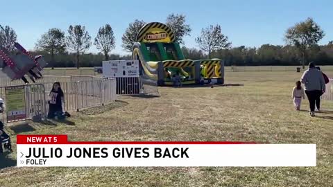 Julio Jones organizes turkey give away in Foley - NBC 15 WPMI