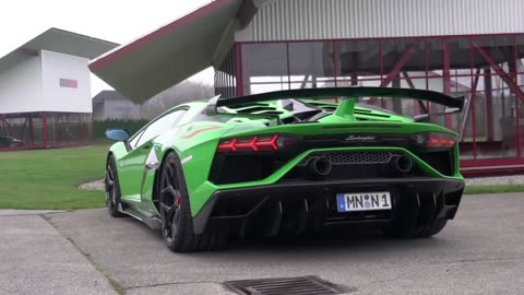 Green Hornet Aventador SVJ