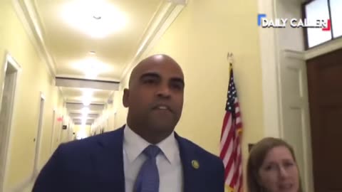 🎥 Crybaby Democrat Congressman threatens to call police on citizen journalist.