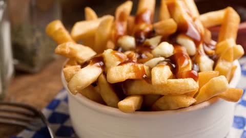 POUTINE QUEBEQUOI