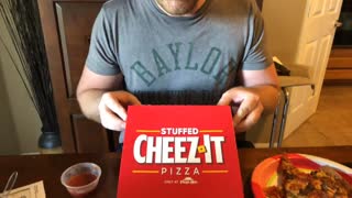 Ep 10 ASMR: Pizza Hut Stuffed Cheez-It