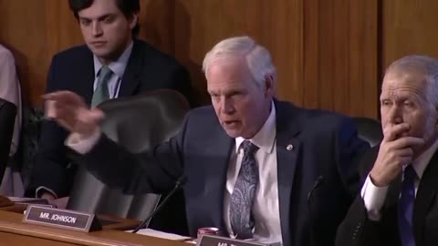 Sen. Ron Johnson Demands Unredacted COVID Origin Communications on Dr. Fauci