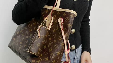 Small design of the new female bag all match wilting latching chain small square bag