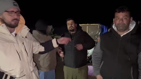 Jacumba California - Group of Illegals camped out off I-10 with no Border Patrol in Sight