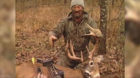 Roger Raglin Gets Up Close to a Big Whitetail