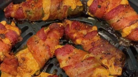 Air Fryer Bacon Wrapped Jalapeño Poppers