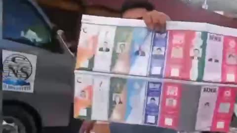 Citizens Intercept Car Carrying Fraudulent Ballots In Bolivia