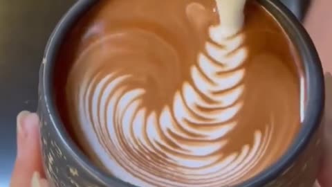 Perfect swan 🦢 Latte Art