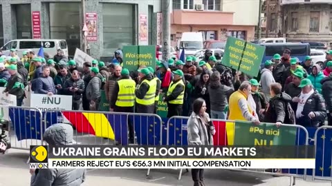 Thousands of farmers blocked roads in protest in Romania
