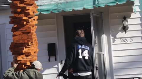 We Delivered 100 Pizzas To Random Houses