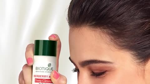 Biotique Berberry Milk Makeup Remover: Gentle Elegance