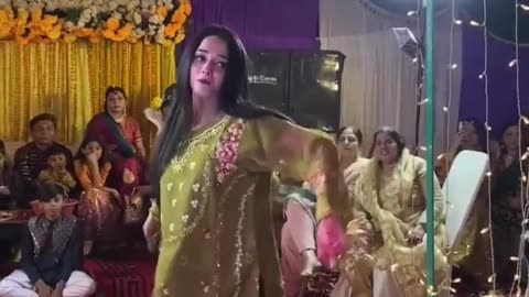 Unforgettable Pakistani Wedding Dancel!