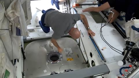 NASA'S Life on Station