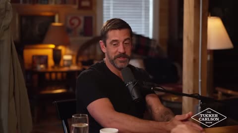 Aaron Rodgers lays out the insanity of the vax mandate back in 2021