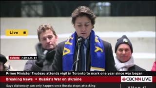 CasTrudeau is feeling the love of Canadians during a 'Slava Ukraine' rally..