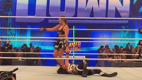 Ronda Rousey vs Sonya Deville - WWE Smackdown