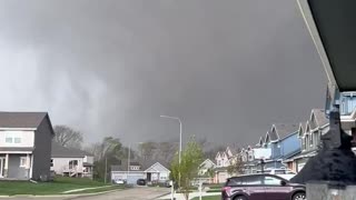 Tornado at State and 177th near Omaha NE