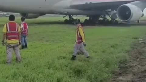 AirPlane Wrong Way Land