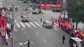 Chinese Commies in San Francisco Welcome Xi Jiping like a Hero