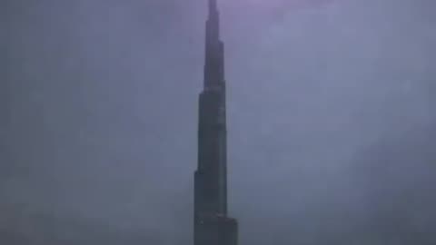 Thunder in Burj Khalifa