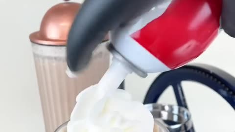 1890s Milkshake Mixer In Action