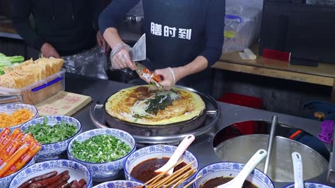 Street Food China - ONE DOLLAR - 1$ crepe - chinese street food