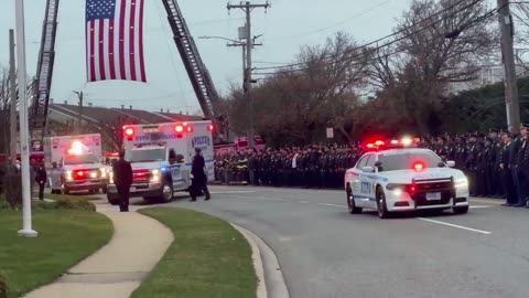 Over 1K NYPD officers watch as slain Officer Jonathan Diller is brought to Massapequa Funeral Home