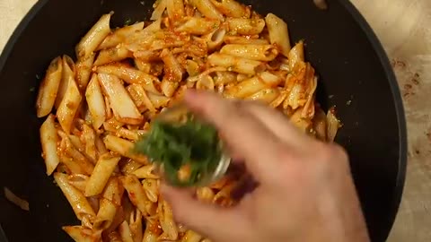How to make easy pasta! Easy spaghetti!