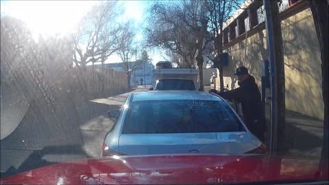 Dash cam captures daytime vehicle break-in