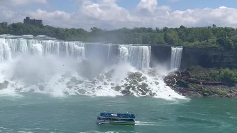 #niagara #falls #downtown #park #walkingdaysincanada