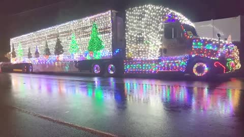 May Trucking Company Christmas 2016 Lightshow