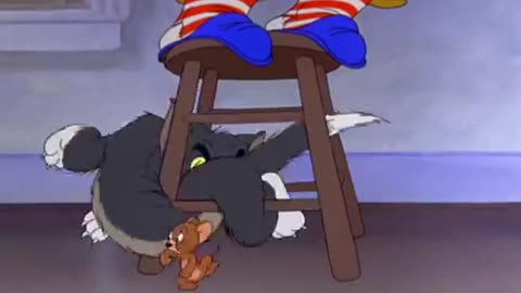 Tom and Jerry | Puss Gets The Boot