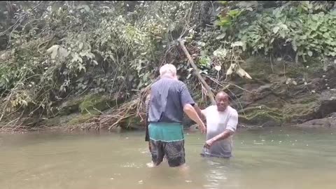 Bautismo de Lowis en los Chorros de la Gamba de Golfito