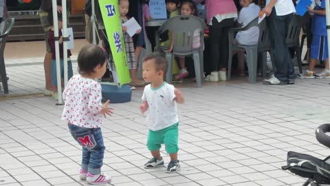 Baby dancing gangnam style