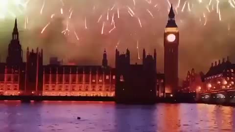 When the fireworks transformed London into a scene reminiscent of a Van Gogh