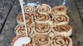 CINNAMON 😋ROLLS AND HOW TO MAKE THEM BAKERY STYLE